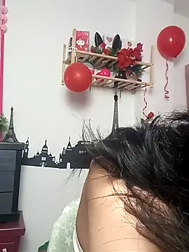 petite coral online show from 02/27/26, 03:40