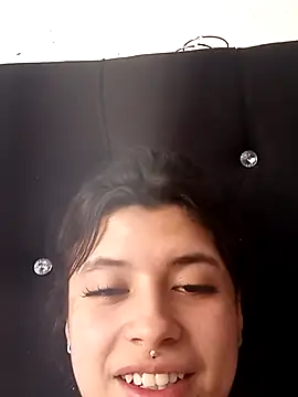 petite coral online show from 02/22/26, 03:46