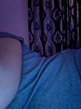 Ariana381 online show from 10/29/25, 09:58