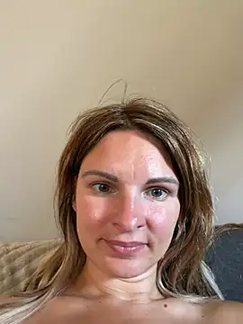 kinkysarahx online show from 06/19/26, 12:55