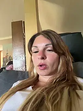 kinkysarahx online show from 05/25/26, 02:05