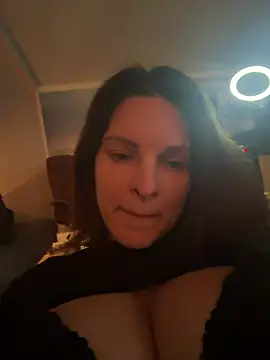 kinkysarahx online show from 04/04/26, 06:47