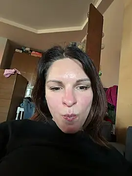 kinkysarahx online show from 04/10/26, 03:52