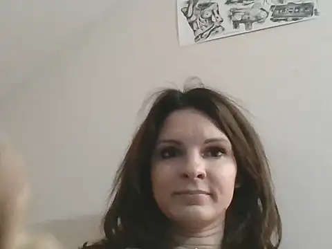 kinkysarahx online show from 12/03/25, 04:06