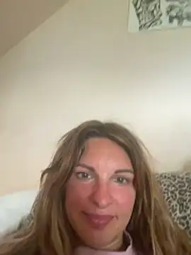 kinkysarahx online show from 07/01/26, 07:41