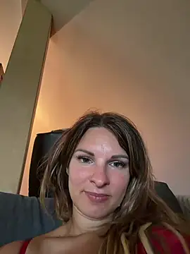 kinkysarahx online show from 06/09/26, 09:43
