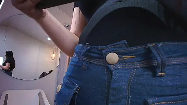 ivy bonnie online show from 11/11/25, 11:49