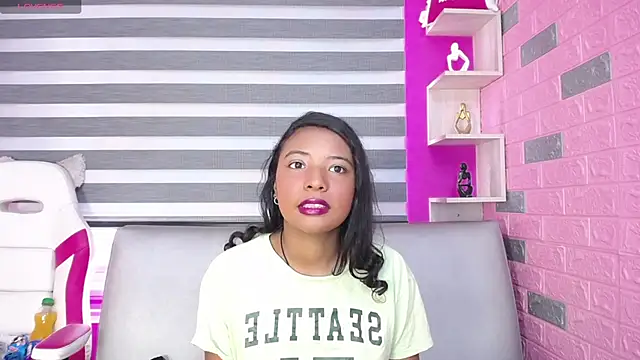 Zoe Rider online show from 11/30/25, 12:39