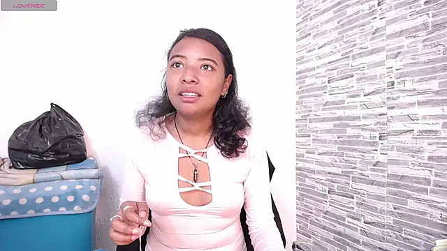 Zoe Rider online show from 11/17/25, 12:42