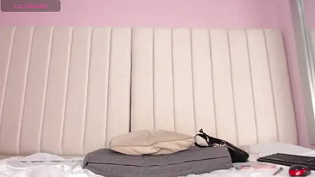 miel alisha online show from 11/21/25, 12:37