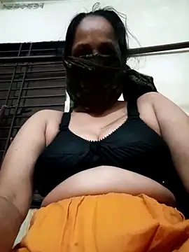 Snapshot of Disha_Nur chatting on 10/31/25, 06:04 Disha Nur online show from 10/31/25, 06:04