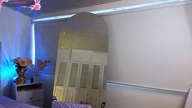 GabbieHill online show from 12/19/25, 09:17