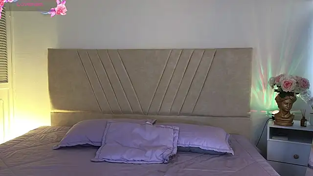 GabbieHill online show from 12/16/25, 08:35