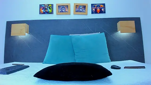 iamdoll online show from 03/12/26, 08:24