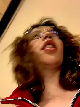 MiaaCute- online show from 10/24/25, 12:20