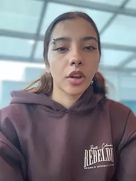 MiaaCute- online show from 10/27/25, 09:16