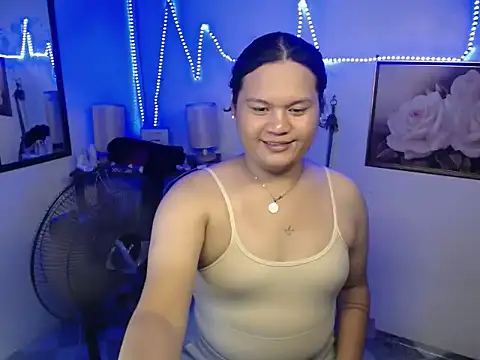 Snapshot of Zoe_fenlon chatting on 10/28/25, 12:37 Zoe fenlon online show from 10/28/25, 12:37