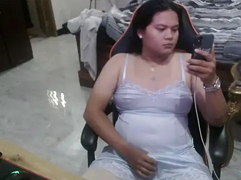 Snapshot of Zoe_fenlon chatting on 10/29/25, 03:38 Zoe fenlon online show from 10/29/25, 03:38