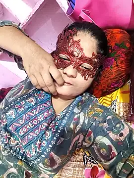 SAIRA-hot online show from 11/10/25, 09:03