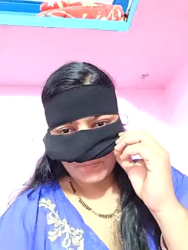 SAIRA-hot online show from 10/30/25, 08:12