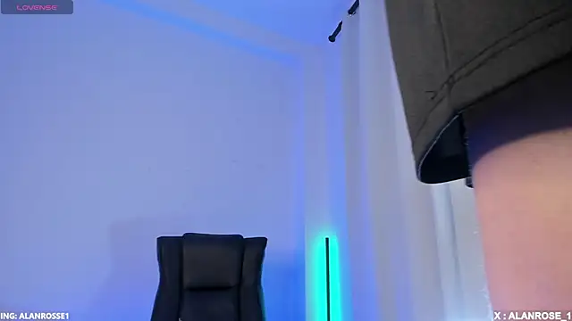 AlanRose01 online show from 11/08/25, 09:51