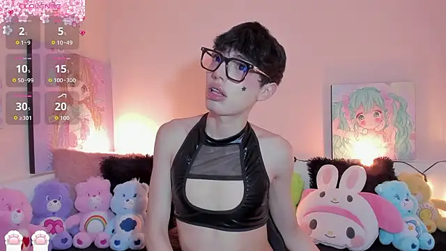 Strawberry Kitty  online show from 02/16/26, 04:22