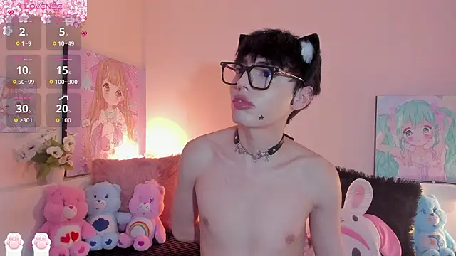 Strawberry Kitty  online show from 03/06/26, 03:56