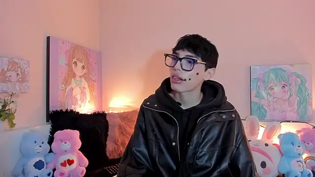 Strawberry Kitty  online show from 02/07/26, 04:20