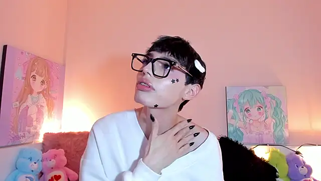 Strawberry Kitty  online show from 02/09/26, 01:42