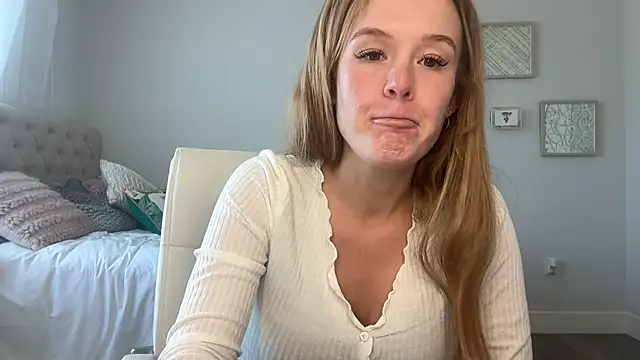 Amberjayxox0 online show from 10/29/25, 06:29