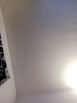 Snapshot of emily_n_abby chatting on 02/10/26, 02:05 emily n abby online show from 02/10/26, 02:05