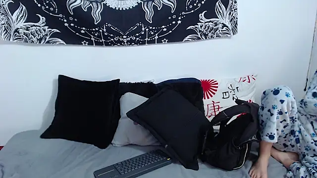 emily n abby online show from 11/26/25, 12:27