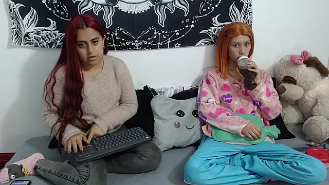 emily n abby online show from 11/20/25, 12:28