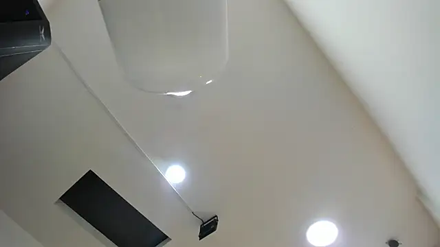 Coral Jhones online show from 12/22/25, 05:40