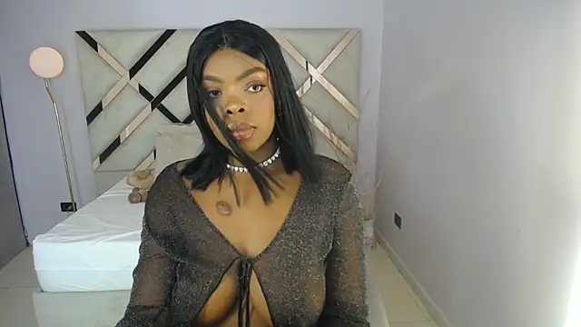 Maiacharris  online show from 05/28/26, 12:11