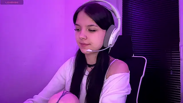 HanaMantanaDell online show from 12/21/25, 03:25