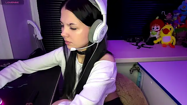 HanaMantanaDell online show from 10/21/25, 02:05