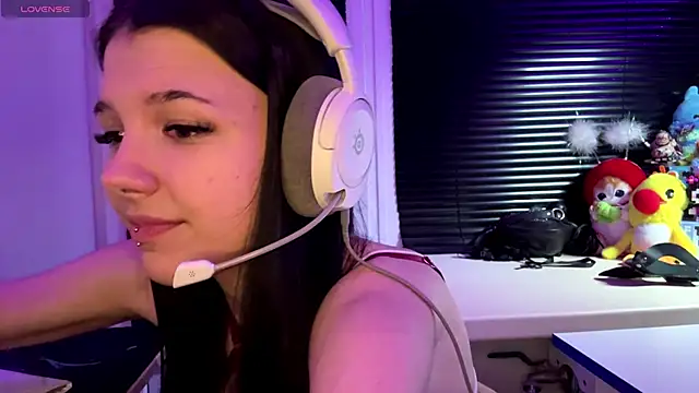 HanaMantanaDell online show from 12/03/25, 03:11