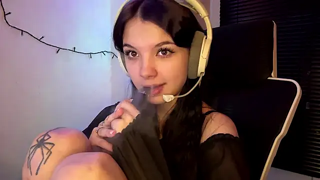 HanaMantanaDell online show from 02/10/26, 05:23