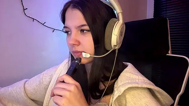 HanaMantanaDell online show from 02/12/26, 03:12