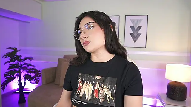 EmilyTurneer online show from 11/13/25, 07:07