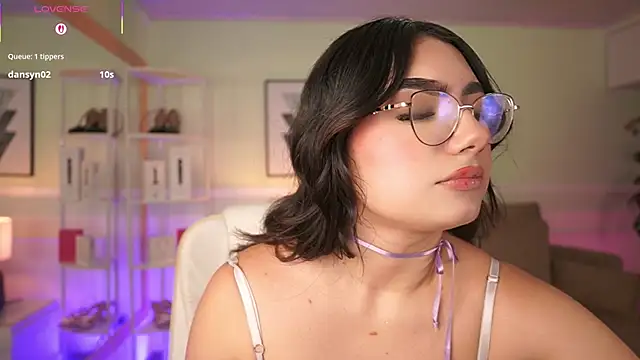 EmilyTurneer online show from 04/16/26, 09:39