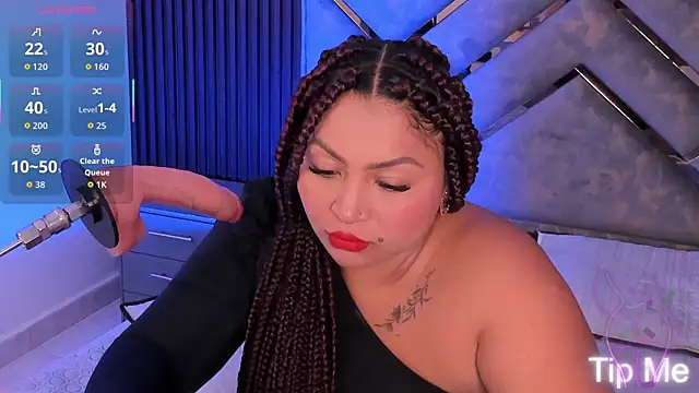 Halleyrosse online show from 11/25/25, 04:13