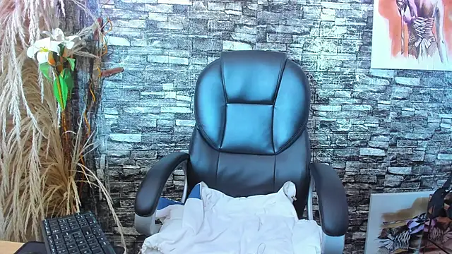 talialadyx online show from 12/03/25, 03:00