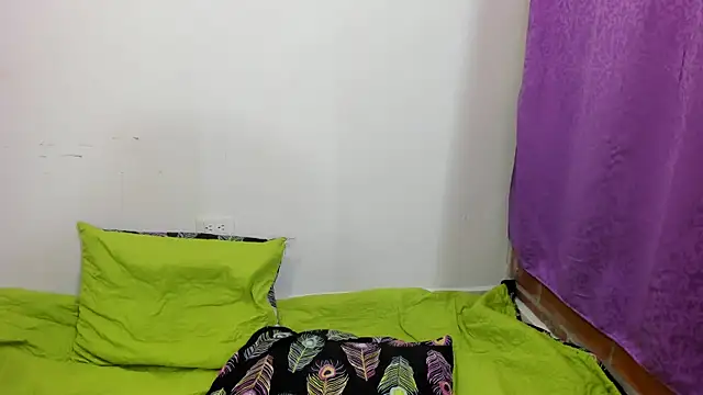 KYMBERLY0825 online show from 04/18/26, 01:30