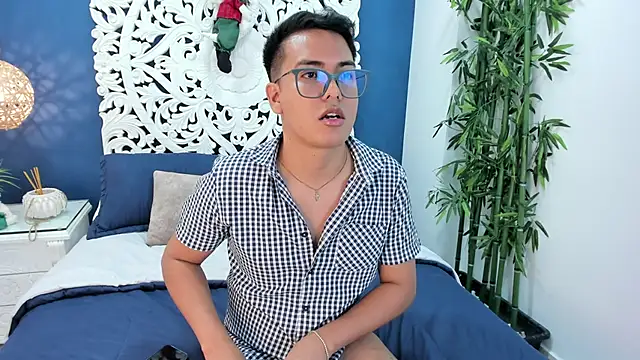 JohnBelRose online show from 11/17/25, 07:40