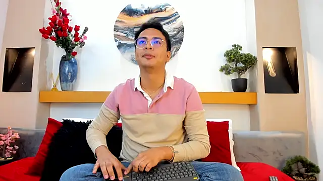 JohnBelRose online show from 11/04/25, 07:39