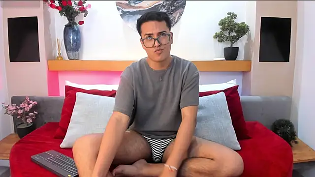 JohnBelRose online show from 12/18/25, 08:23