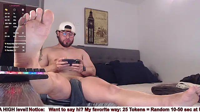 Snapshot of SugaredDigit chatting on 02/18/26, 12:30 SugaredDigit online show from 02/18/26, 12:30