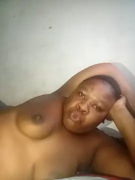 Snapshot of Roronae chatting on 01/15/26, 01:03 Roronae online show from 01/15/26, 01:03